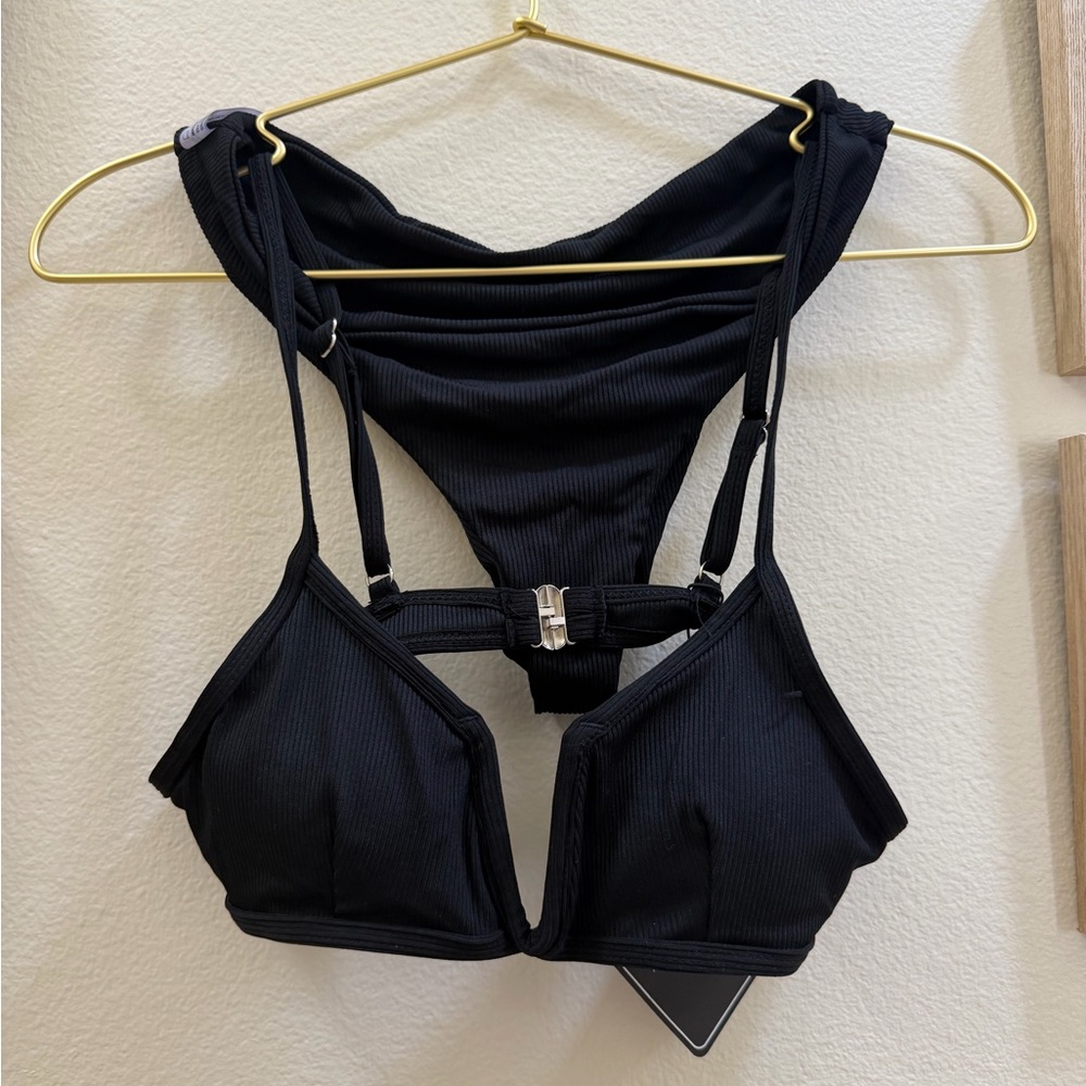 Zaful Black Ribbed V-Plunge Bikini Top